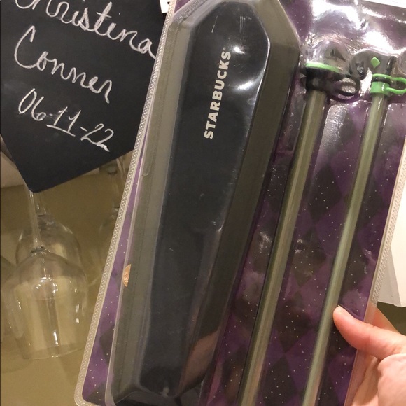Starbucks straws - Picture 1 of 1